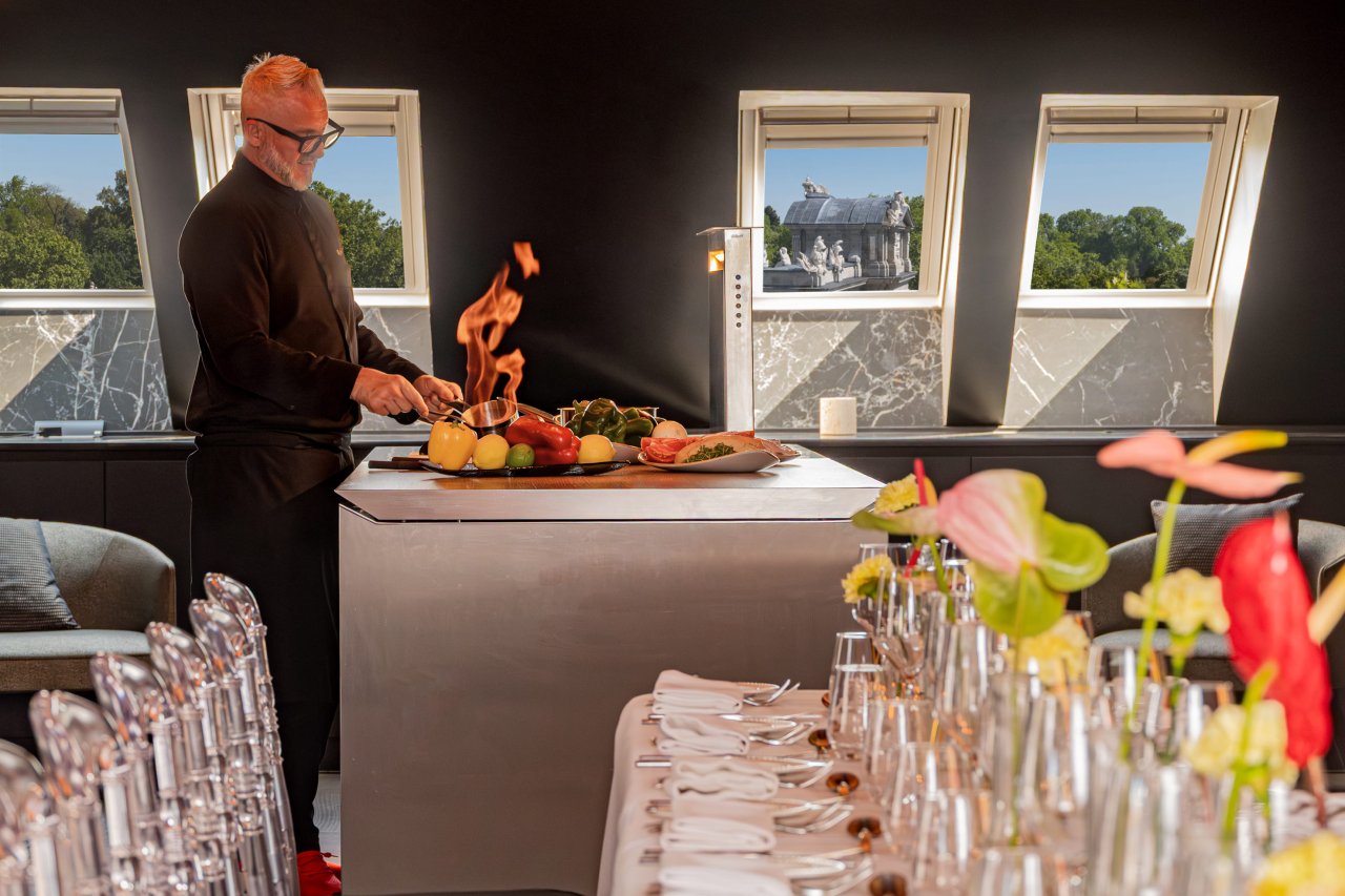 PRIVATE DINNER